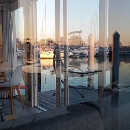 Marina Degli Estensi Floating Resort Llido Degli Estensi Dış mekan fotoğraf