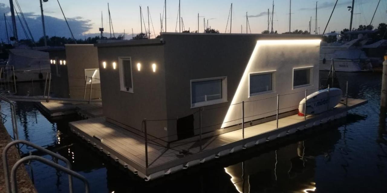 Marina Degli Estensi Floating Resort Llido Degli Estensi Dış mekan fotoğraf