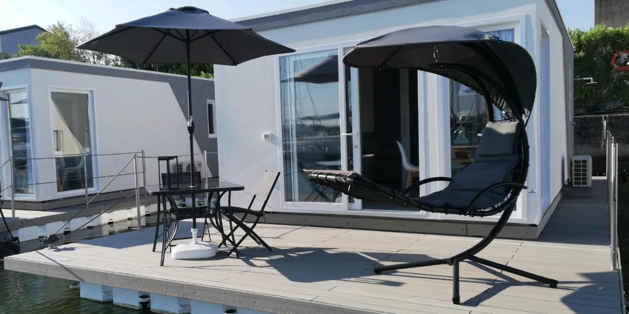 Marina Degli Estensi Floating Resort Llido Degli Estensi Dış mekan fotoğraf