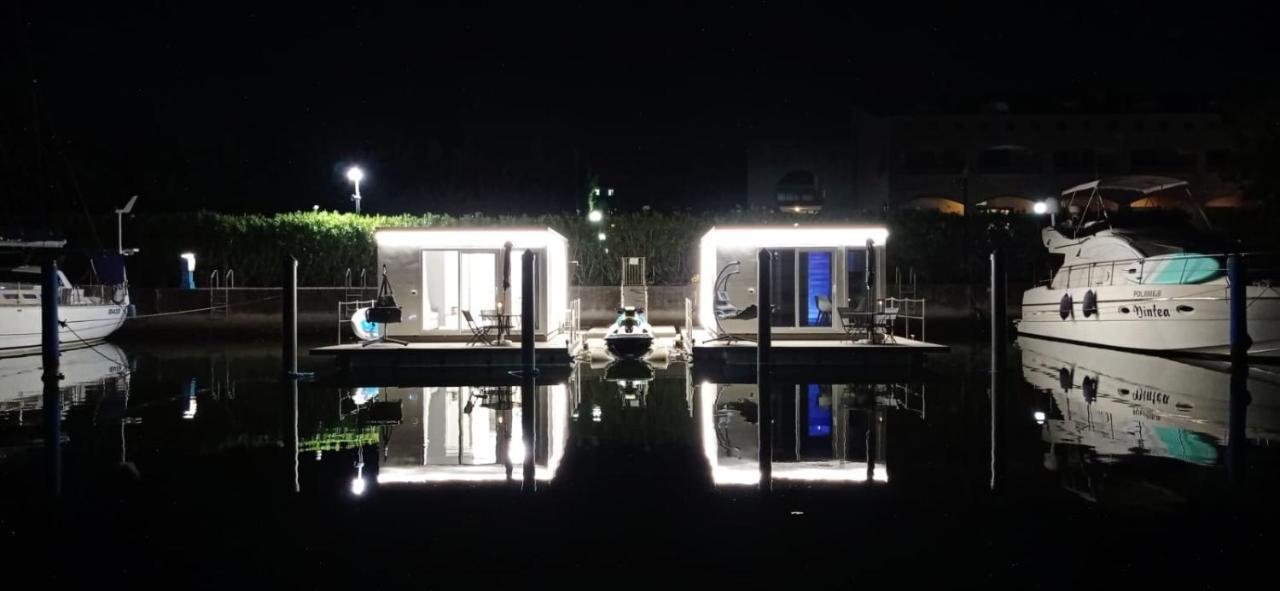 Marina Degli Estensi Floating Resort Llido Degli Estensi Dış mekan fotoğraf